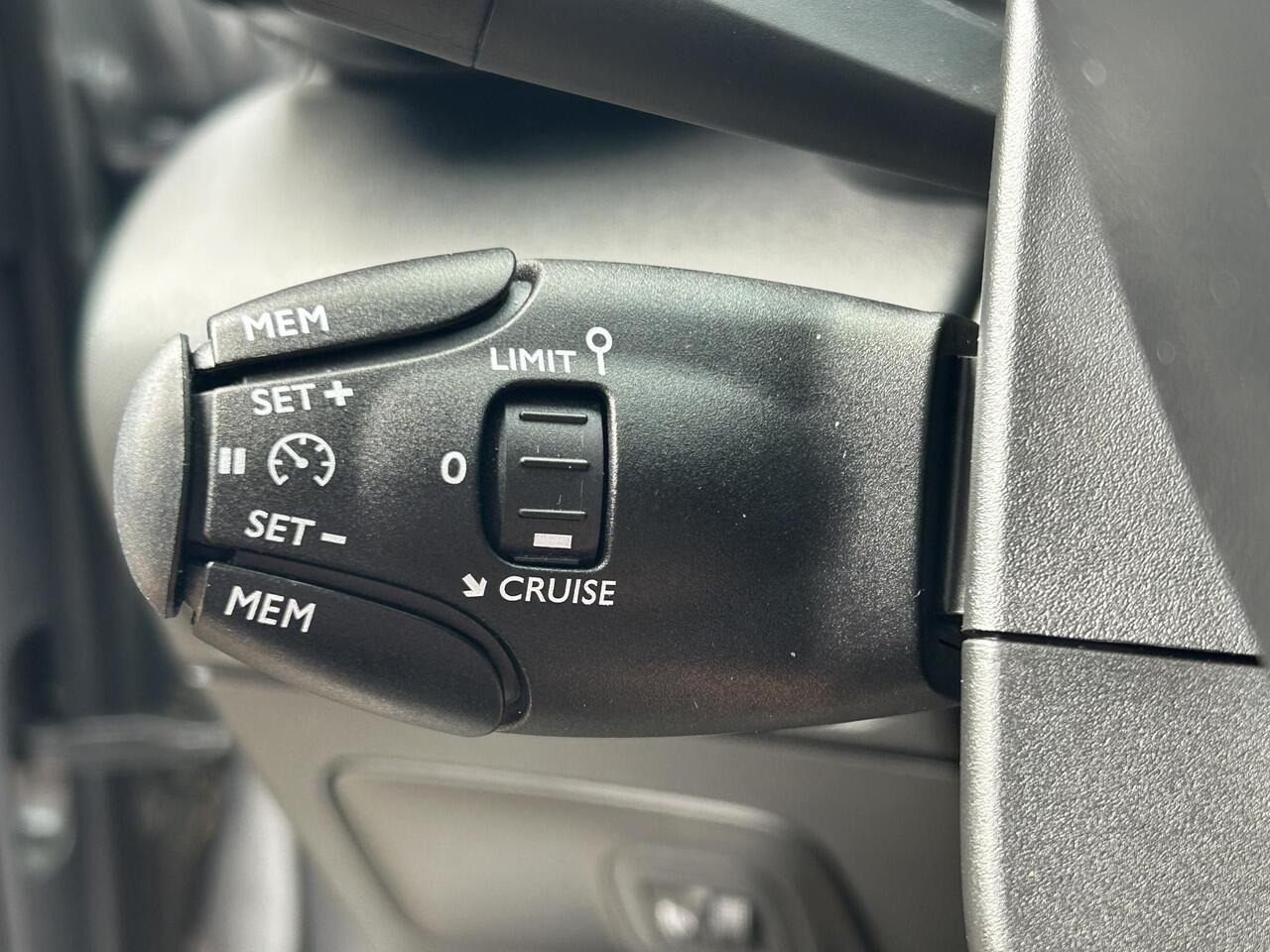 Citroen C3 Aircross 1.2 PureTech Plus l AppleCarplay l Cruise l LED l PDC