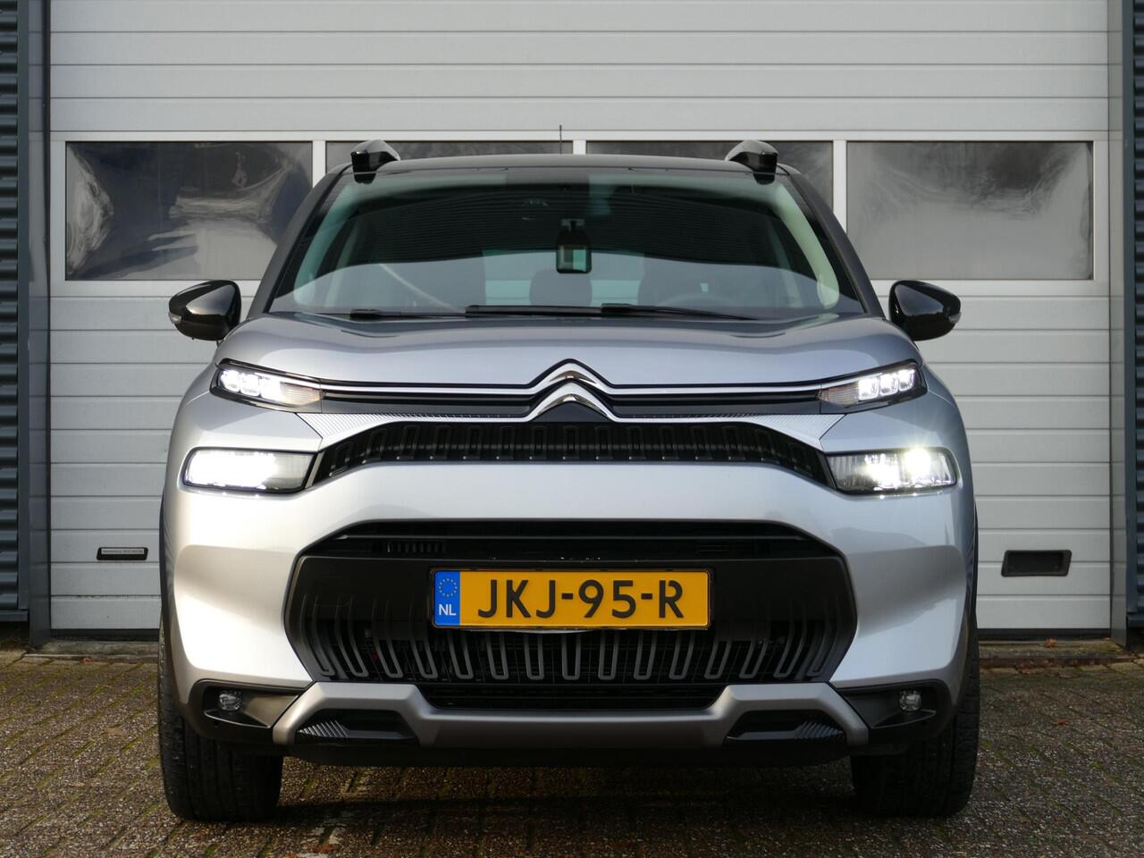 Citroen C3 Aircross 1.2T 110pk MAX | Climate Control | Cruise Control | Navigatie | Achteruitrij Camera | Parkeer Sensoren Voor & Achter |