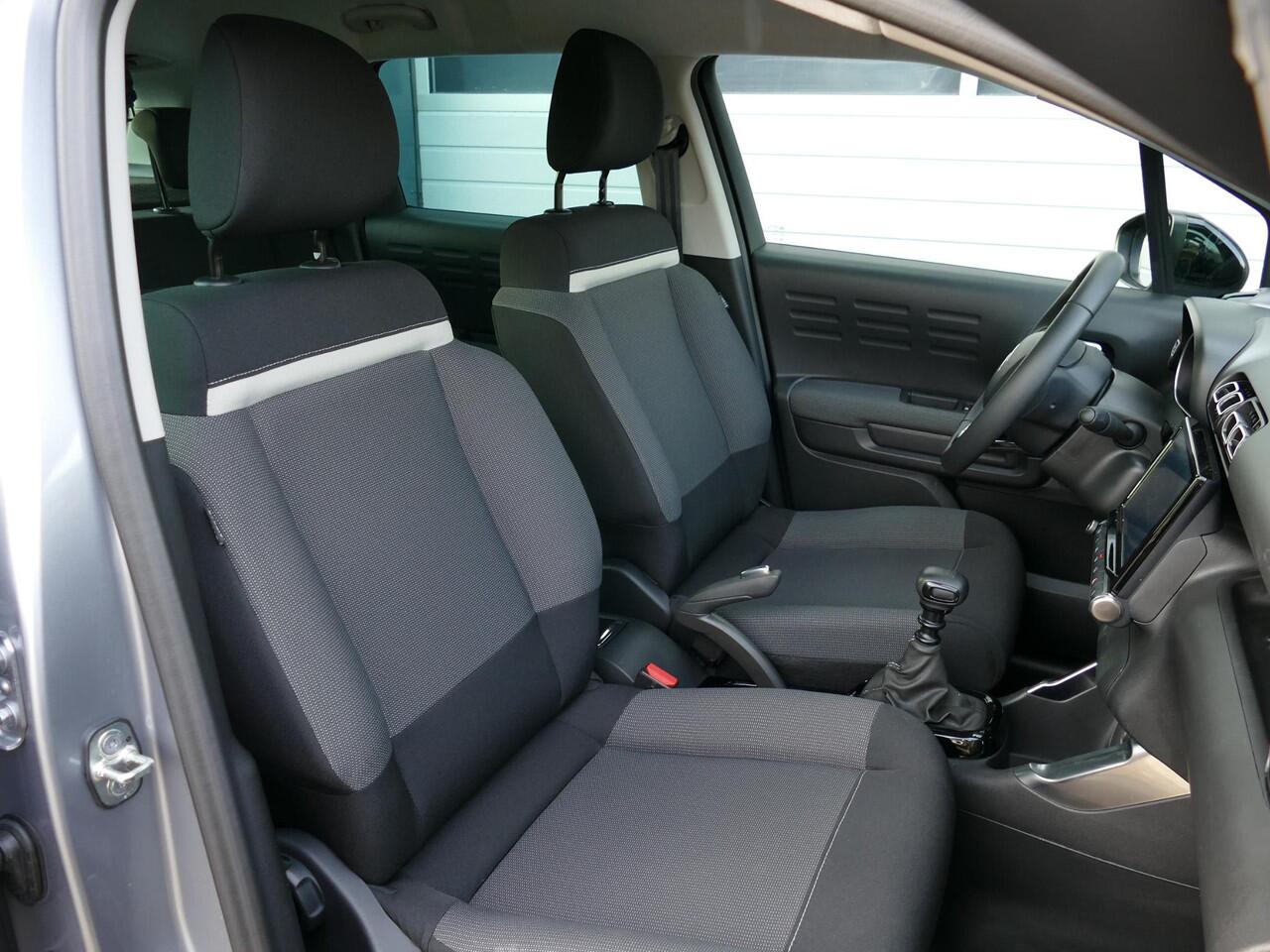 Citroen C3 Aircross 1.2T 110pk MAX | Climate Control | Cruise Control | Navigatie | Achteruitrij Camera | Parkeer Sensoren Voor & Achter |