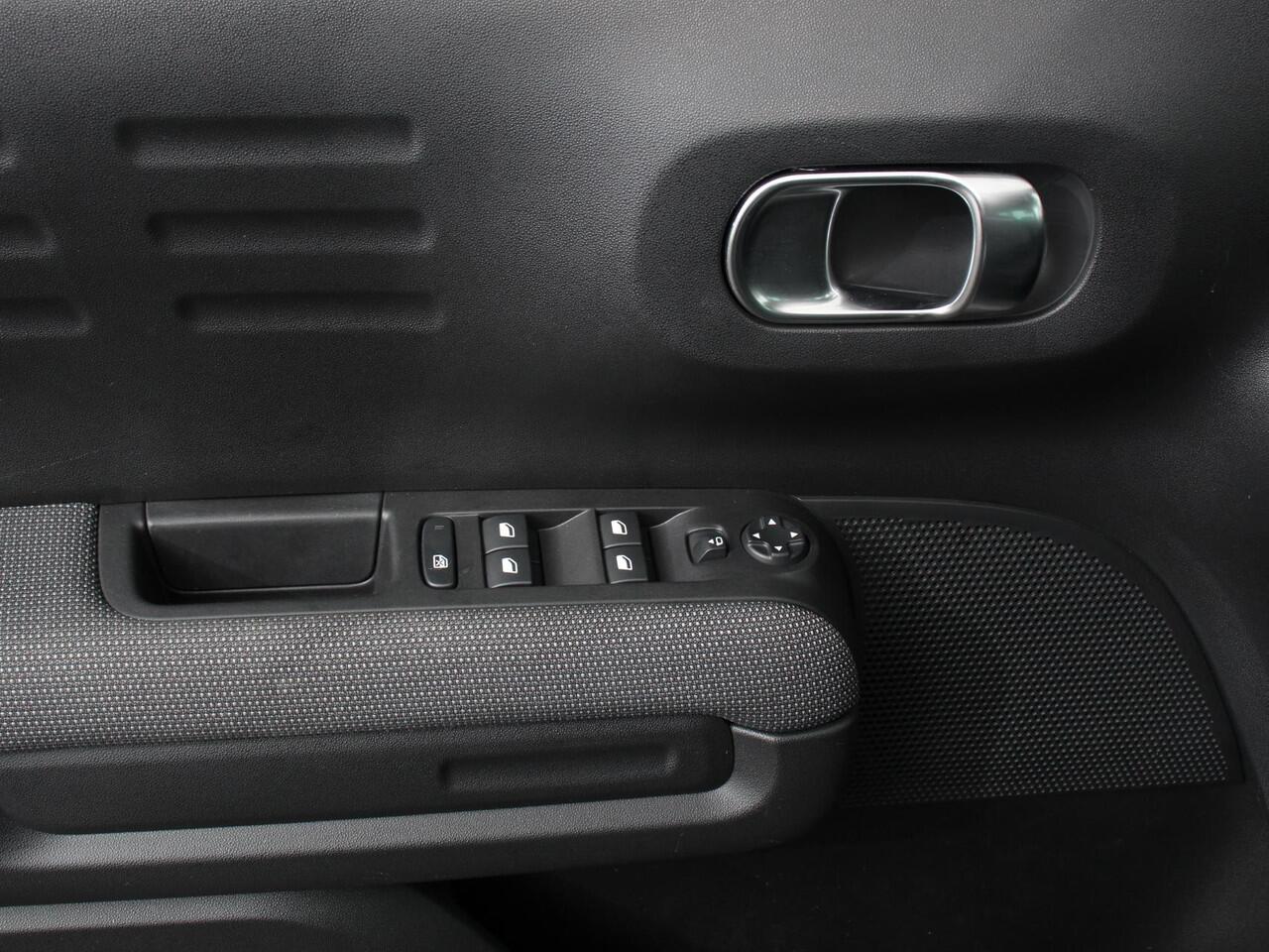 Citroen C3 Aircross 1.2 PureTech 110pk You Navigatie | Apple Carplay/Android Auto | Climate Control | Cruise Control | Dab | Parkeer sensoren