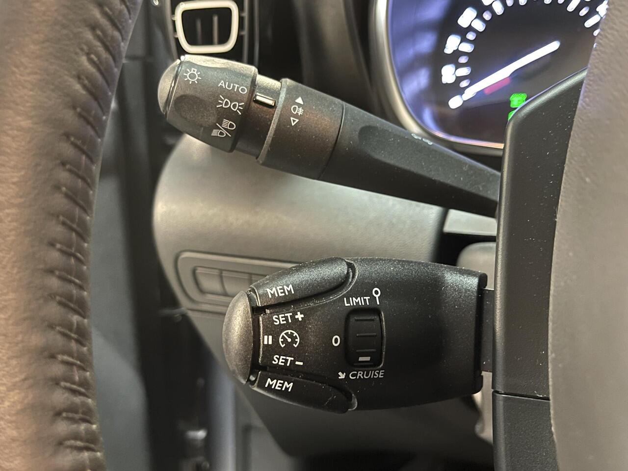 Citroen C3 Aircross 1.2 PureTech Plus 16"/Head-up/Keyless/Navigatie/Grip Control/Climate/Cruise/Apple Carplay & Android Auto