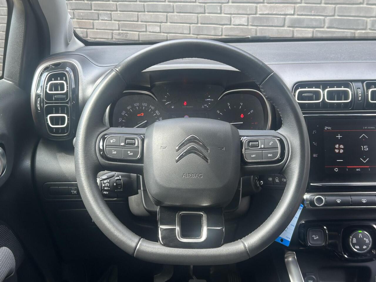 Citroen C3 Aircross 1.2T 110PK Plus l AppleCarplay l Cruise l LED l PDC