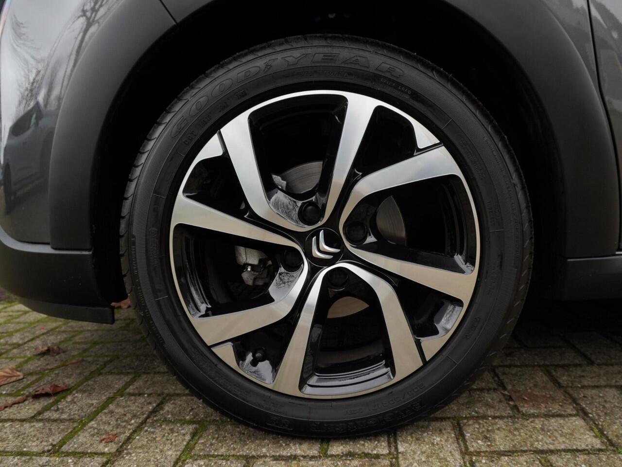 Citroen C3 1.2 PureTech Max / 3.000KM!! / NAVI / PACK DRIVER / PACK AMBIANCE / PACK ACCES & SAFETY / CRUISE / CLIMATE / DAB / BLUETOOTH / LED / PDC A / CAMERA / APPLE CARPLAY / ANDROID AUTO / 17'' LMV