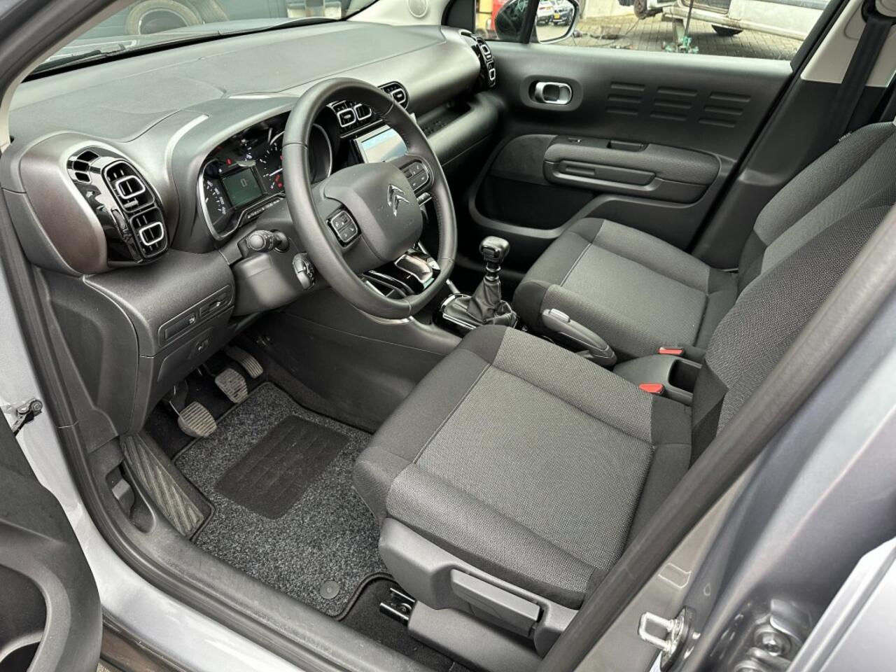 Citroen C3 1.2 PureTech Plus Navigatie Clima.