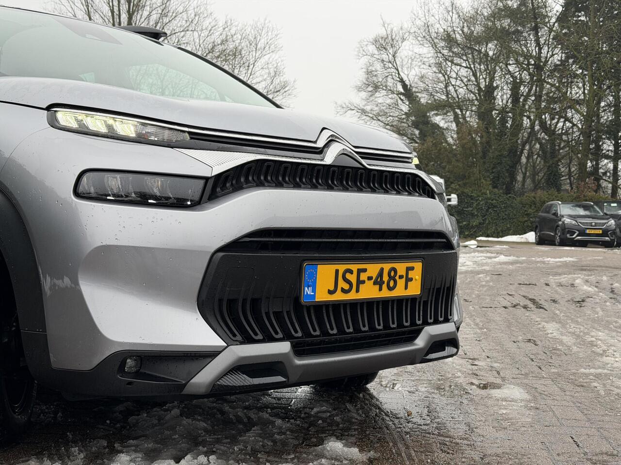 Citroen C3 Aircross Shine 1.2 PureTech 130PK EAT6 Automaat Navigatie, Stoelverwarming, Parkeersensoren, Apple Carplay, Android Auto