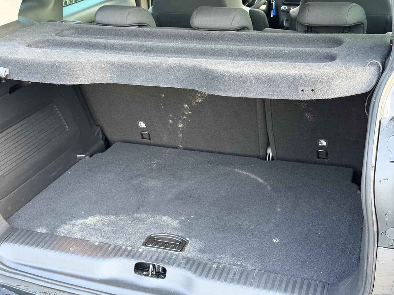 Citroen C3 Aircross Shine 1.2 PureTech 130PK EAT6 Automaat Navigatie, Stoelverwarming, Parkeersensoren, Apple Carplay, Android Auto