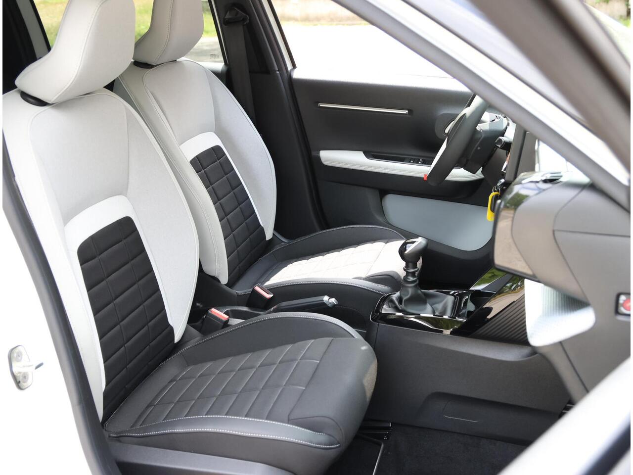 Citroen C3 1.2 Turbo 100pk Max | Camera | Navigatie | AppleCarPlay/AndroidAuto | Climate Control | Cruise Control | FULL LED | Two-Tone | Privacy Glass |