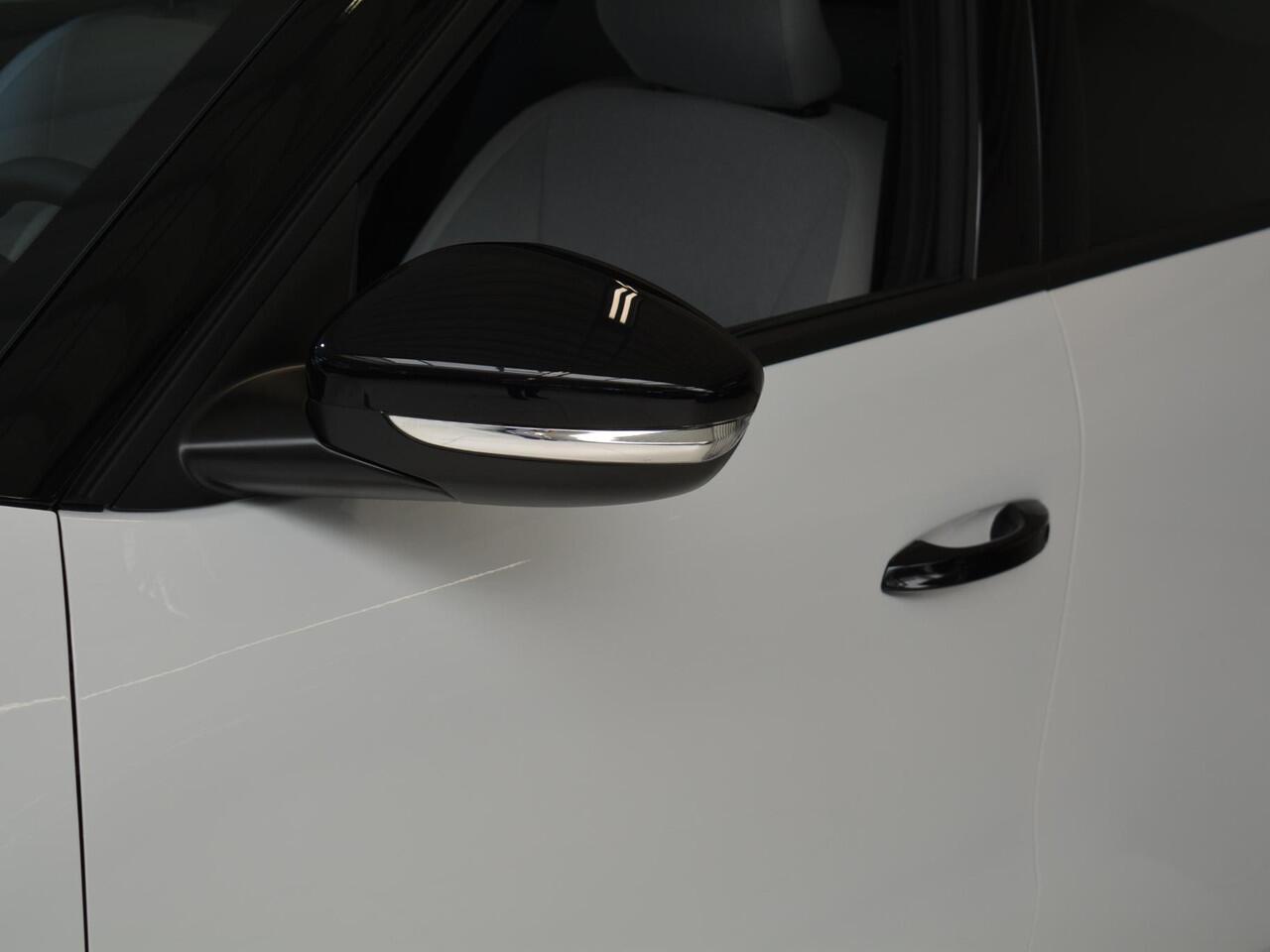 Citroen C3 1.2 Turbo 100pk Max | Navigatie | Achteruitrij camera |