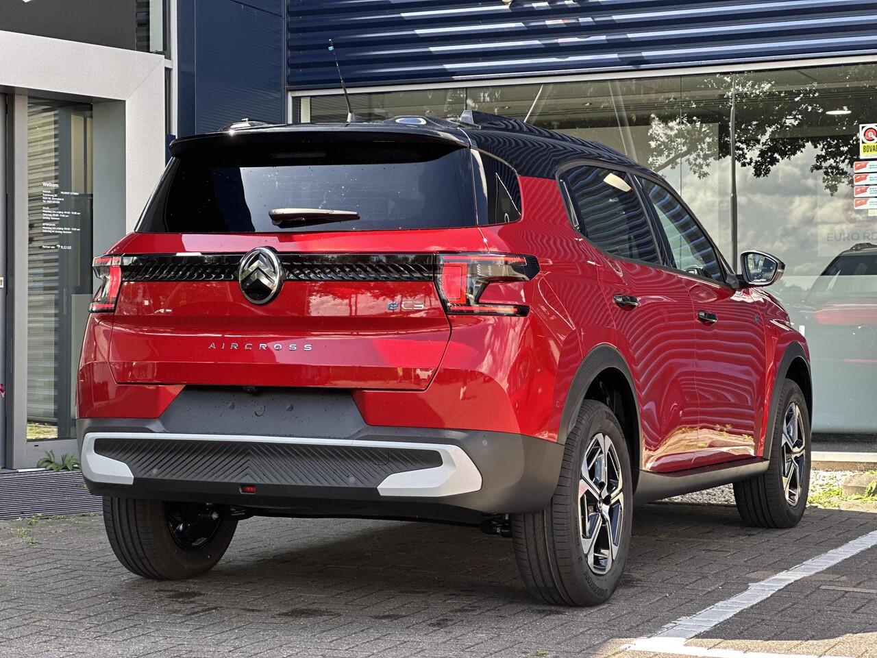 Citroen C3 Ë-C3 Aircross Max 113pk Comfort Range 44 kWh | Comfort Stoelen | Apple Carplay/Android Auto | Parkeercamera/-sensoren | Full LED | DAB | Cruise Control | Climate Control | Draadloze telefoonlader |