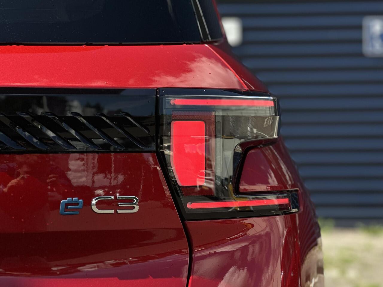 Citroen C3 Ë-C3 Aircross Max 113pk Comfort Range 44 kWh | Comfort Stoelen | Apple Carplay/Android Auto | Parkeercamera/-sensoren | Full LED | DAB | Cruise Control | Climate Control | Draadloze telefoonlader |