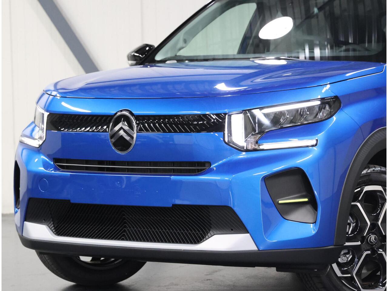 Citroen C3 Ë-C3 Max 113PK 44 kWh | Navigatie | ClimateControl | AppleCarplay/AndroidAuto | Camera | CruiseControl | Comfortstoelen |