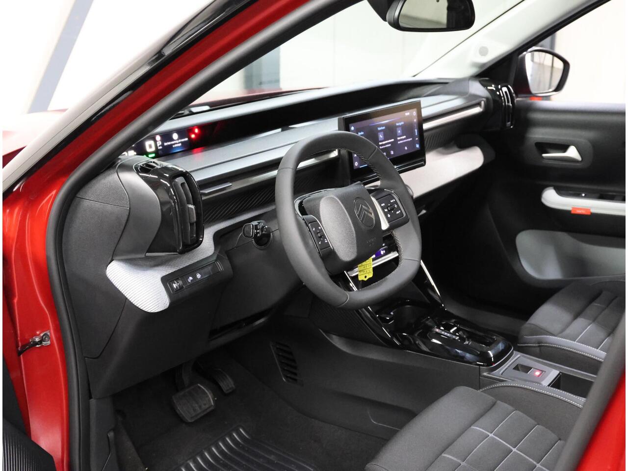 Citroen C3 Ë-C3 Max 113pk 44 kWh | Incl. ¤2.500,- Korting! | Camera | ClimateControl | Navigatie | CruiseControl | AppleCarPlay/AndroidAuto | Comfortstoelen |