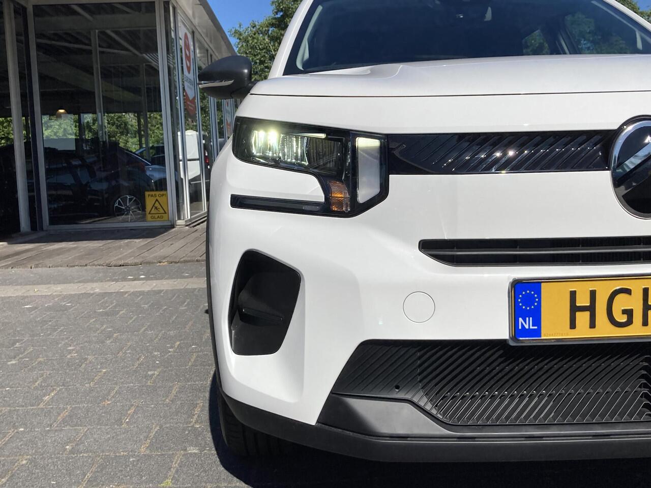 Citroen C3 Ë-C3 You 113pk 44 kWh | NIEUW | Parkeersensoren | Bluetooth | Cruise control | Hoge instap | LED Verlichting | Snel rijden