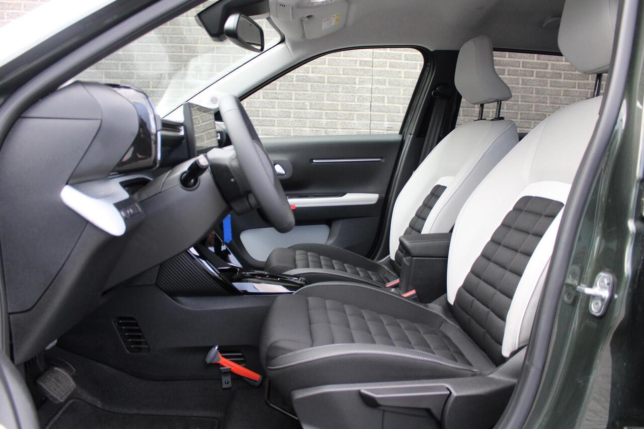 Citroen C3 Ë-C3 Aircross Max 113pk 44 kWh Automaat, Navigatie, Applecarpl./Andr. Auto, Dodehoek detectie, Achteruitrijcamera, Luxe bekleding