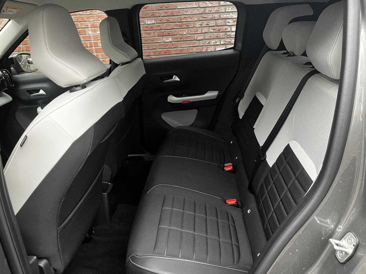 Citroen C3 Max 1.2 Turbo 100pk | TWO-TONE | NAVI | CAMERA | CLIMA | APPLE CARPLAY/ANDROID AUTO | CRUISE CONTROL|