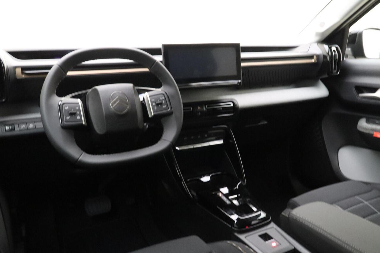 Citroen C3 Aircross 1.2 Hybrid 145pk Plus | DEMO | Nieuw model | Climate control | Navigatie via Carplay | Camera | Hoge instap | Dakrails | Extra getint glas