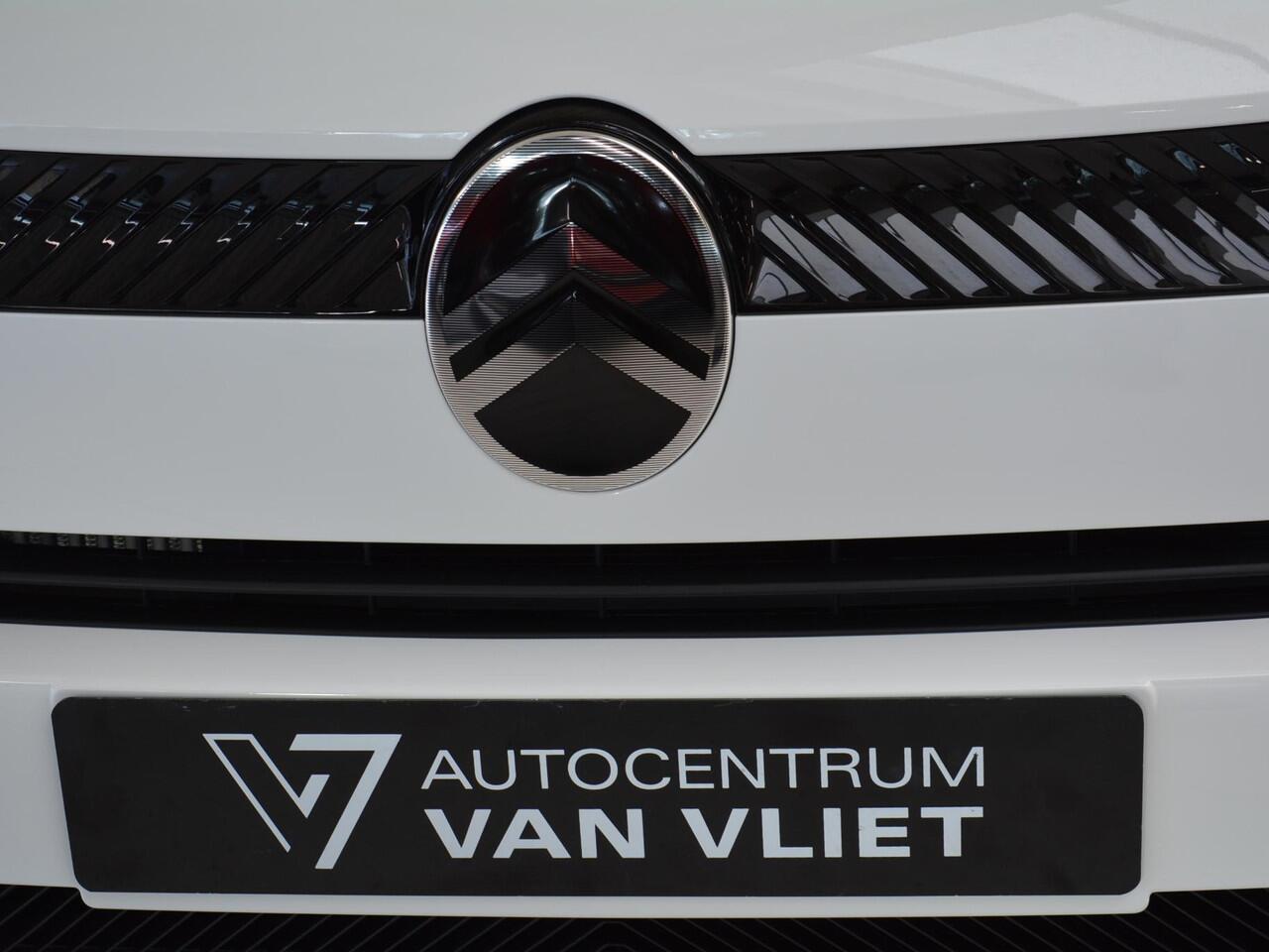 Citroen C3 1.2 Hybrid 110pk Plus .