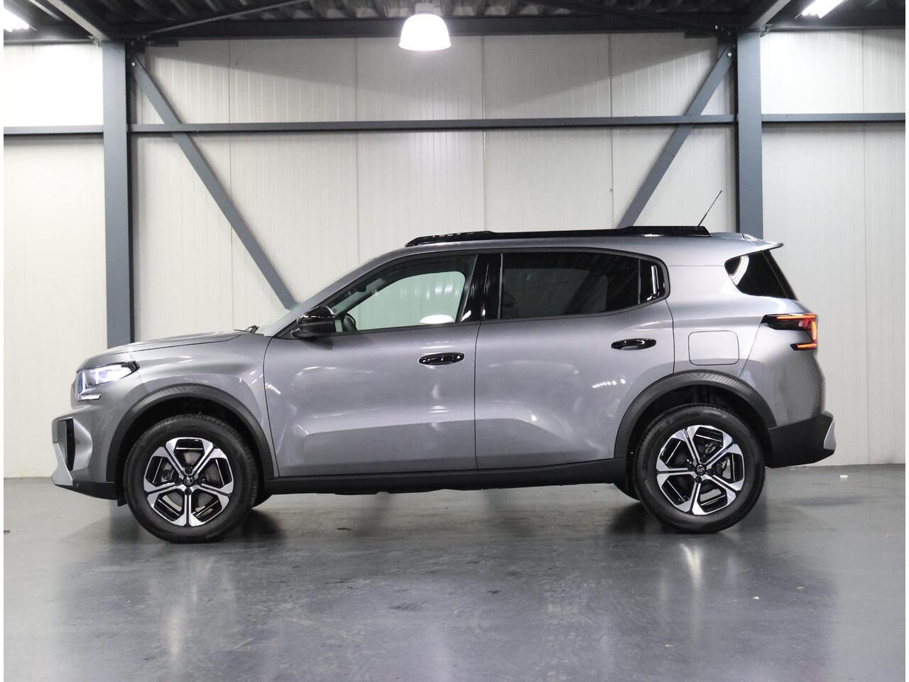 Citroen C3 Aircross 1.2 Hybrid 136PK Max | 1ste eigenaar | AppleCarPlay/AndroidAuto | Climate Control | Camera | Cruise Control | LED Verlichting | Regensensor | Two-tone | Isofix | Privacy Glass | Parkeersenoren |