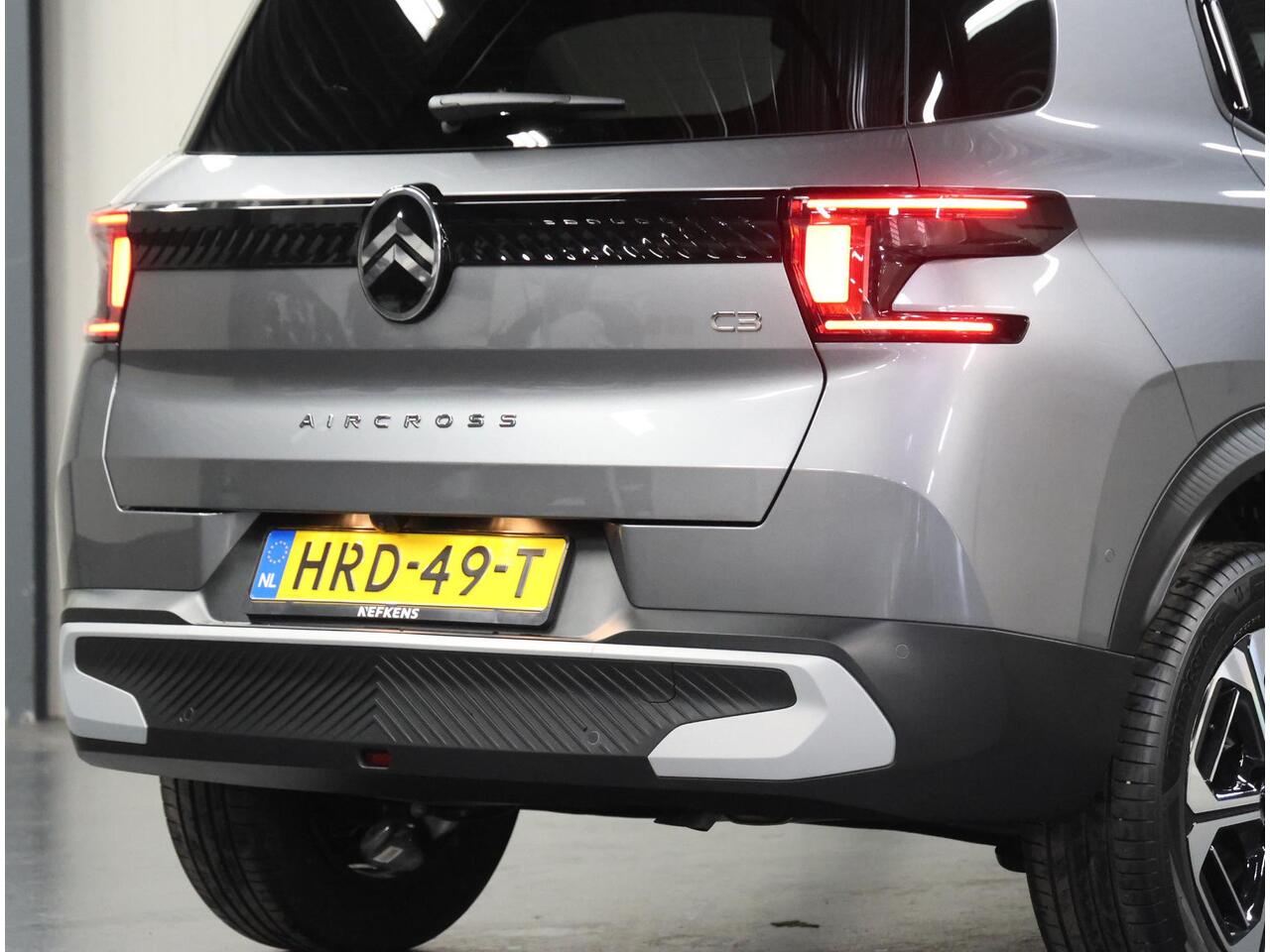 Citroen C3 Aircross 1.2 Hybrid 136PK Max | 1ste eigenaar | AppleCarPlay/AndroidAuto | Climate Control | Camera | Cruise Control | LED Verlichting | Regensensor | Two-tone | Isofix | Privacy Glass | Parkeersenoren |