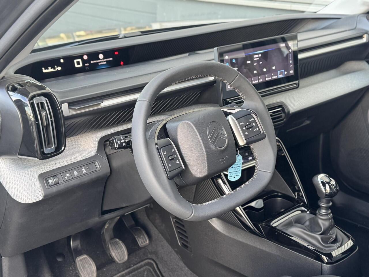 Citroen C3 1.2 Turbo 100pk Max | NAVI | CAMERA | APPLE CARPLAY / ANDROID AUTO | 17" LM-VELGEN | EXTRA GETINTE RAMEN | CRUISE CONTROL | CLIMA