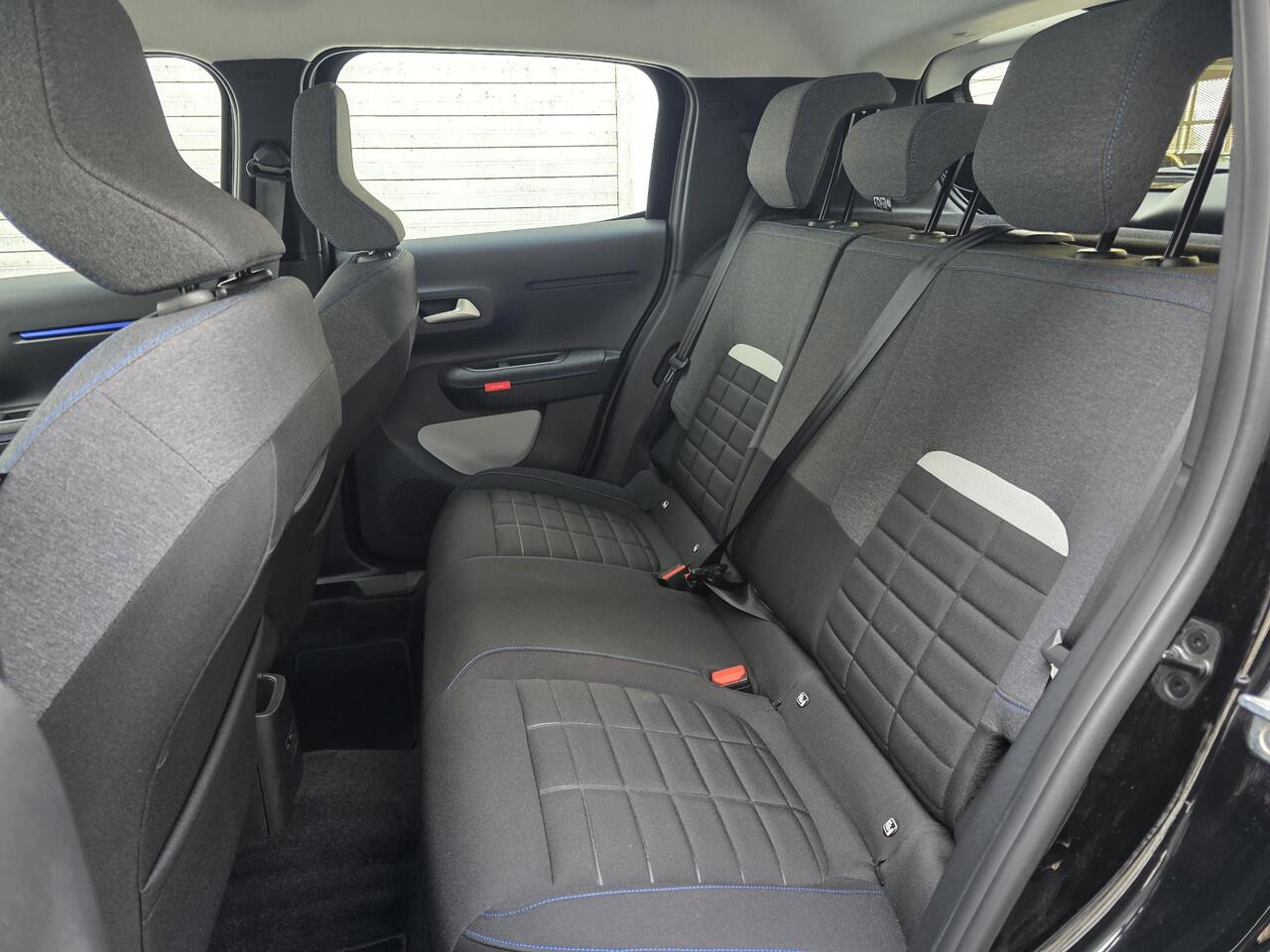 Citroen C3 Plus 1.2 Turbo 100pk | 8 JAAR GARANTIE! | TWO-TONE DAK | AIRCO | APPLE CARPLAY/ANDROID AUTO | PARKEERHULP |