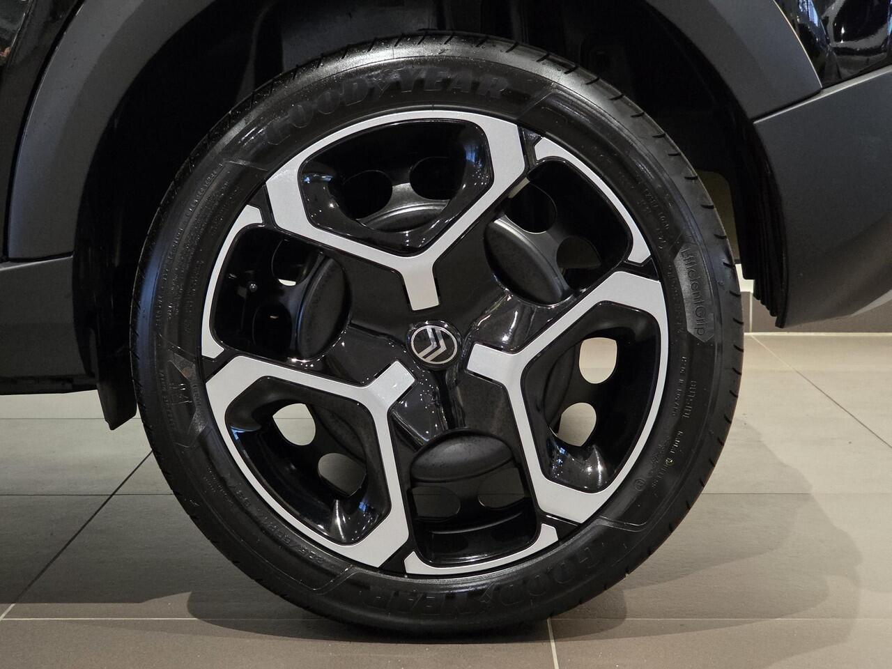 Citroen C3 Plus 1.2 Turbo 100pk | 8 JAAR GARANTIE! | TWO-TONE DAK | AIRCO | APPLE CARPLAY/ANDROID AUTO | PARKEERHULP |