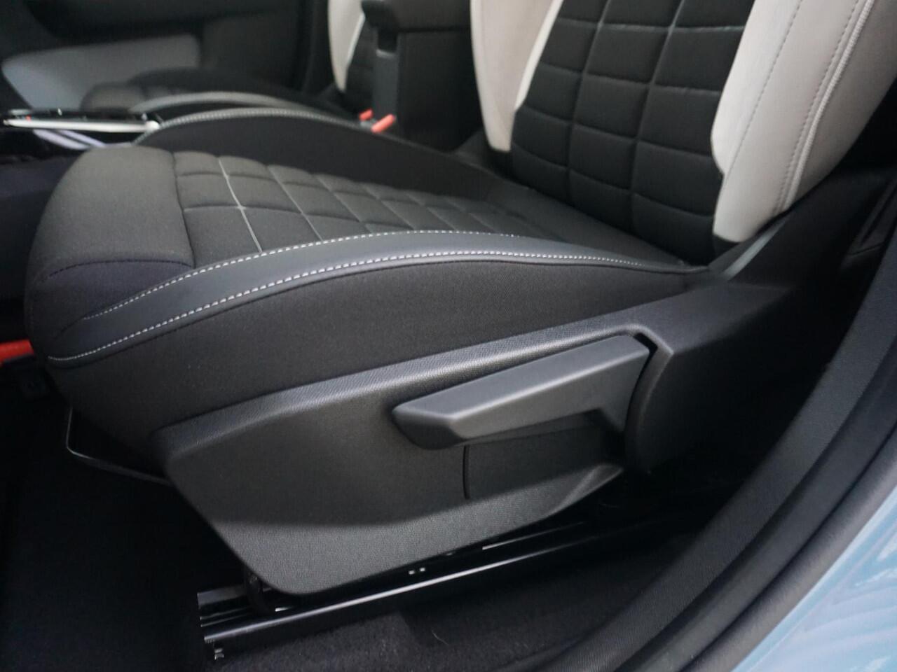 Citroen C3 Ë-C3 Max 113pk 44 kWh