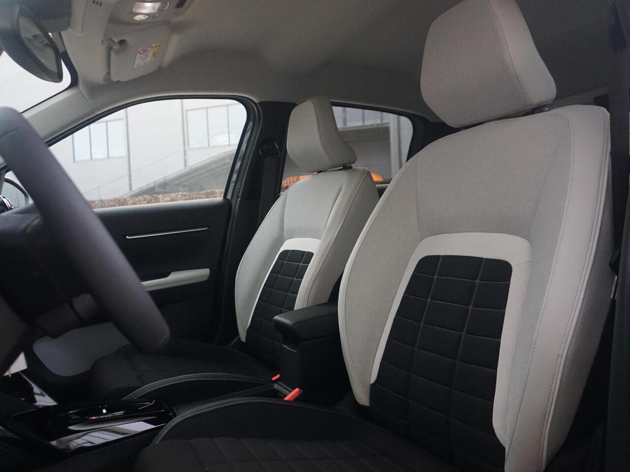 Citroen C3 Ë-C3 Max 113pk 44 kWh