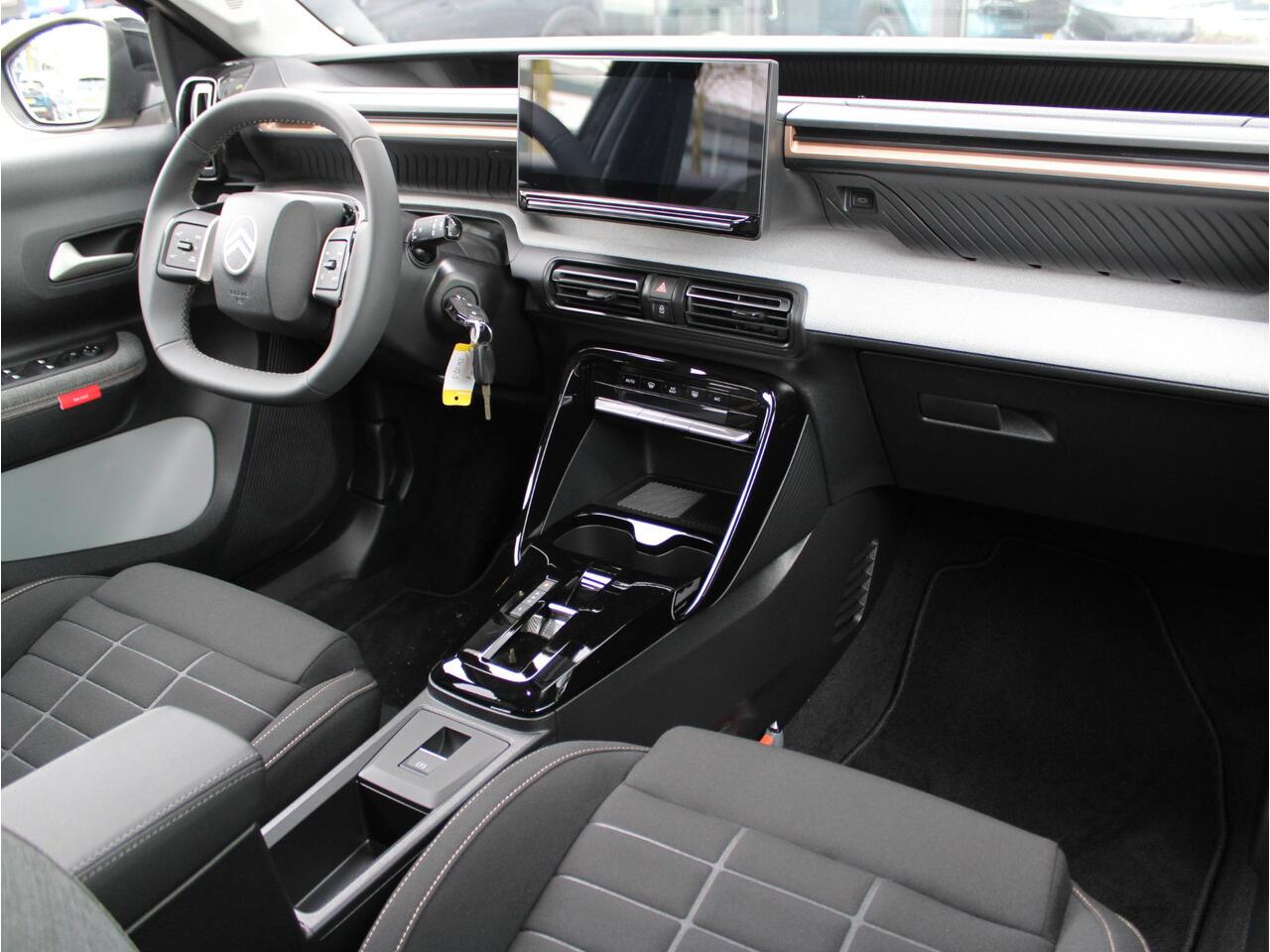 Citroen C3 Ë-C3 Aircross Plus 113pk Comfort Range 44 kWh | Carplay / Camera / Climate