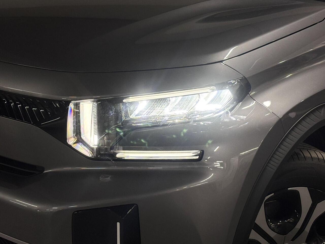 Citroen C3 Aircross Plus 1.2 Hybrid 145pk e-DCS6 | CAMERA | APPLE CARPLAY / ANDROID AUTO | CLIMA | ISOFIX |