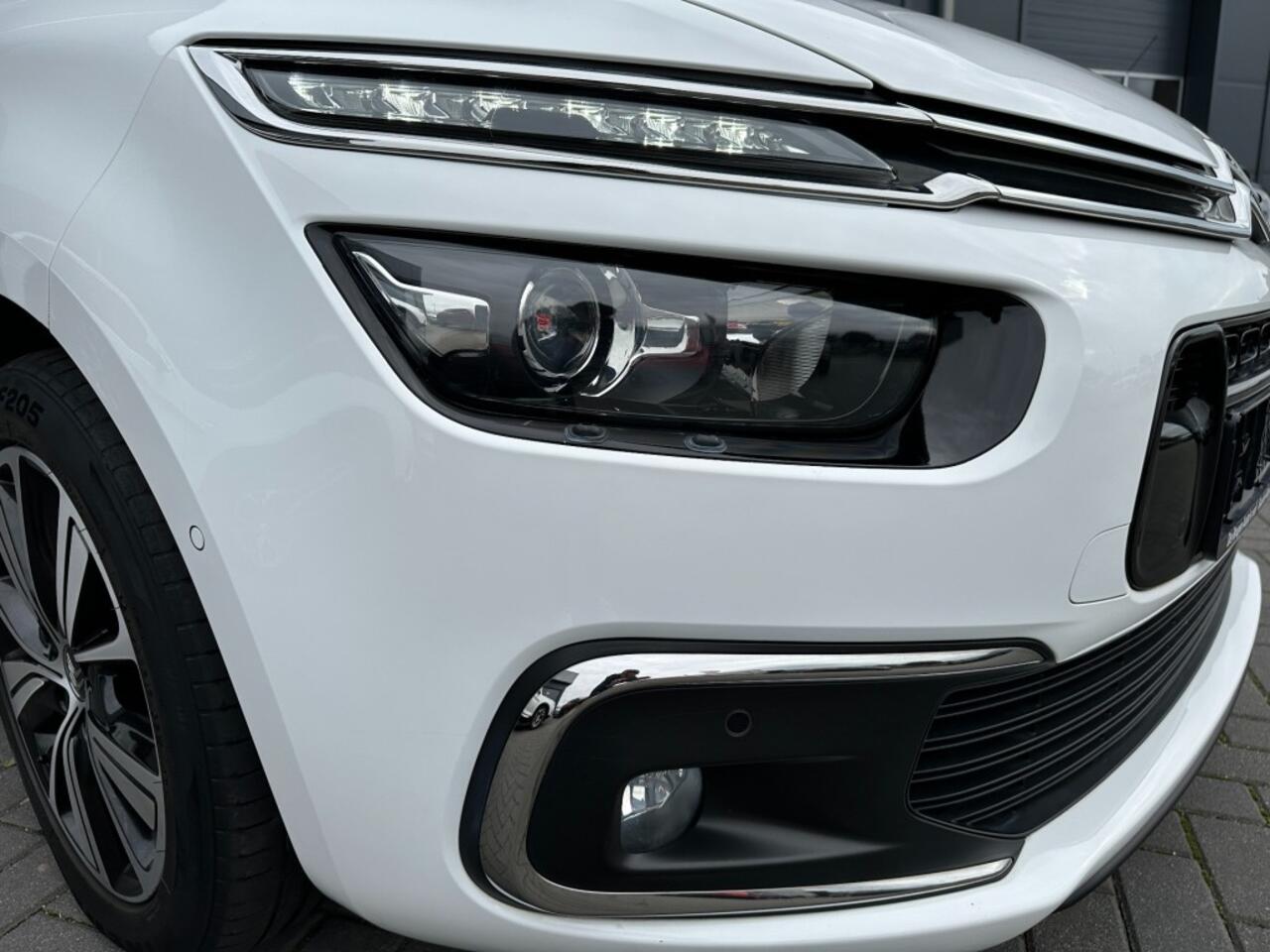 Citroen C4 1.2 PureTech Aut. 7 pers. Navi Camera