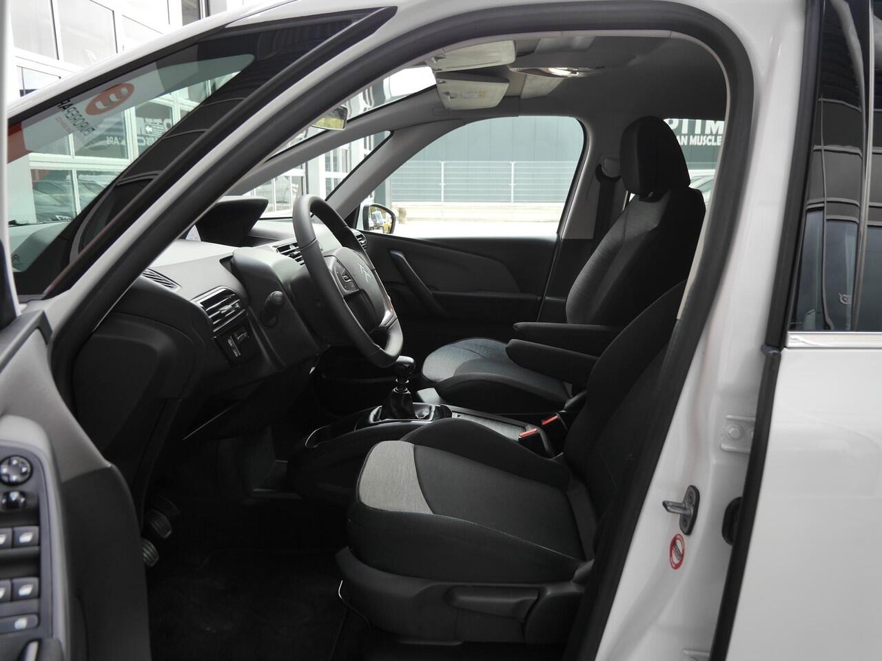 Citroen C4 SpaceTourer 1.2 PureTech Selection | Navigatie | Camera | Trekhaak | Lichtmetalen velgen | Weinig KM! | Climate control