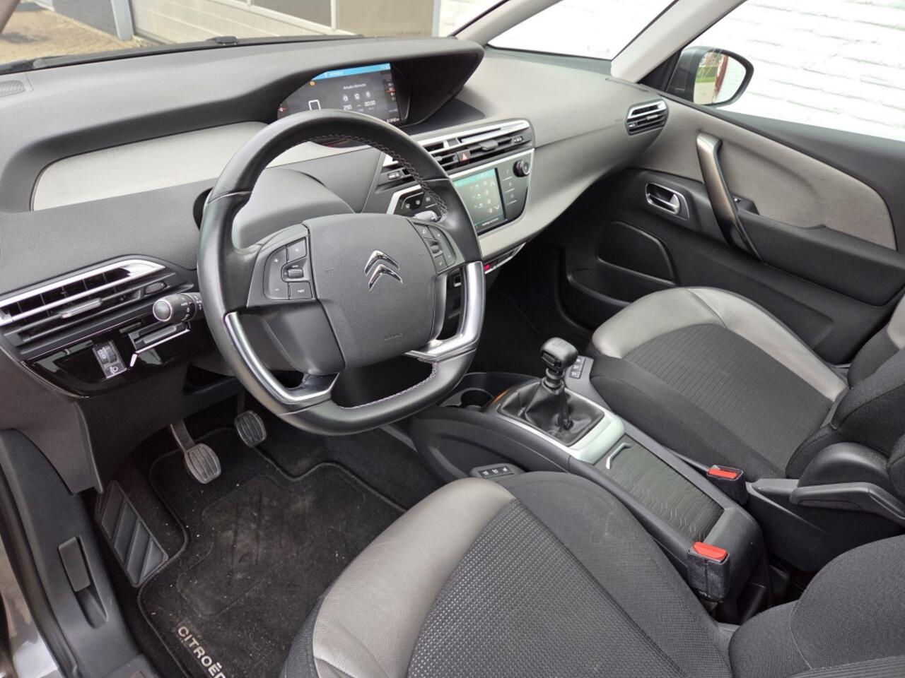 Citroen C4 SpaceTourer Shine 130 PK | Massage stoelen voor | Elektrische achterklep