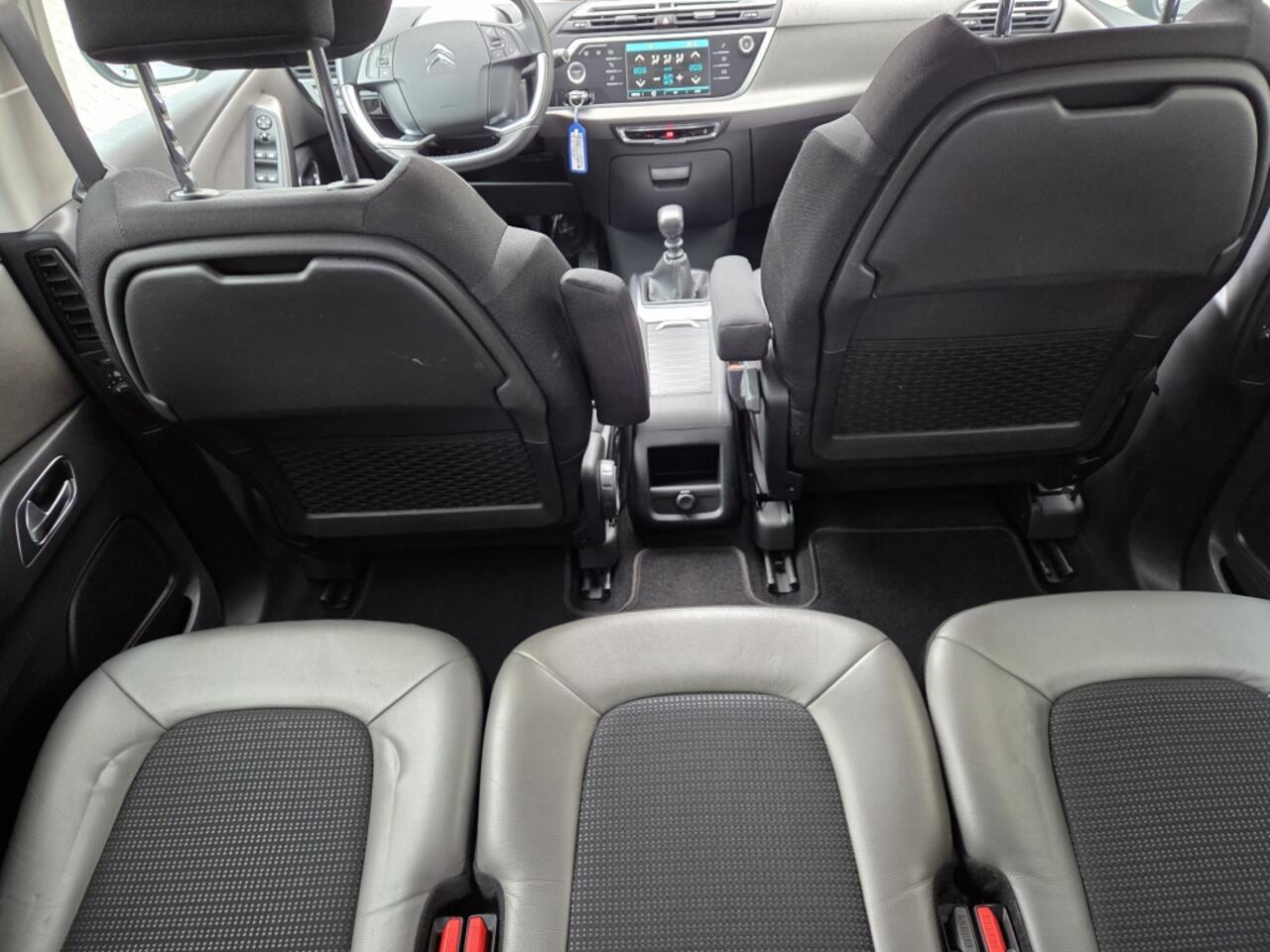 Citroen C4 SpaceTourer Shine 130 PK | Massage stoelen voor | Elektrische achterklep