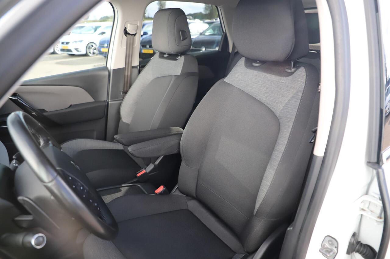 Citroen C4 SpaceTourer 1.2 PureTech Business 131PK Trekhaak Keyless 17 inch LMV Navigatie Achteruitrijcamera Stoelverwarming Adaptive Cruise Carplay Android