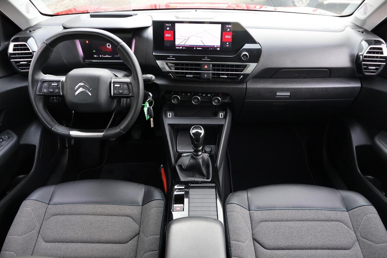 Citroen C4 1.2 Feel Edition 2e Eigenaar | Dealer Onderh | NL-Auto | BTW | Head-Up | Camera | Navi | Carplay | Full Led | Cruise | Bots systeem | Hill-Hold | DAB | PDC |