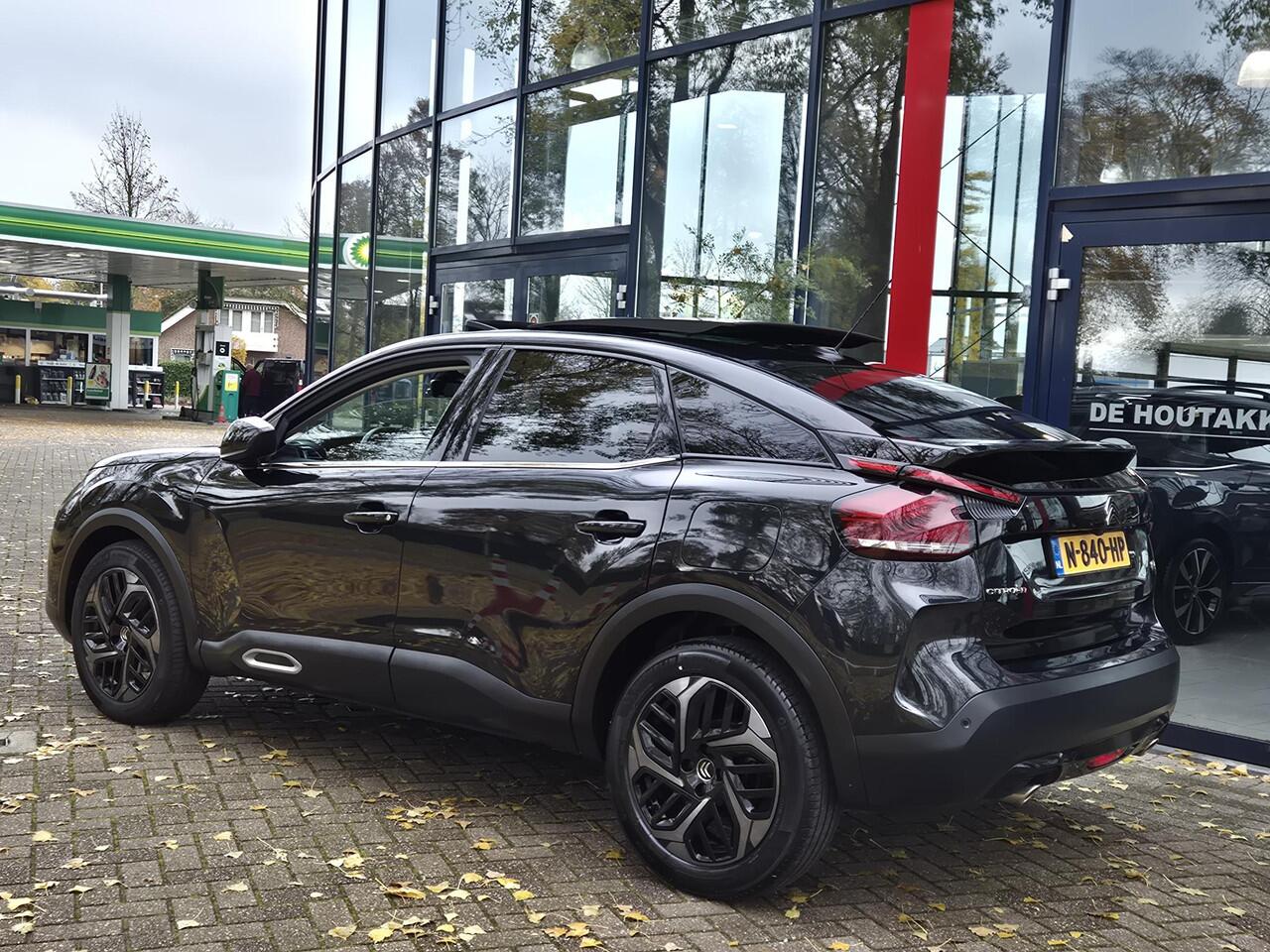 Citroen C4 1.2 Puretech 130PK Shine AUTOMAAT | Navigatie | Schuif / kanteldak | Panoramdak | Parkeersensoren + Camera | Cruise Control | LM velgen