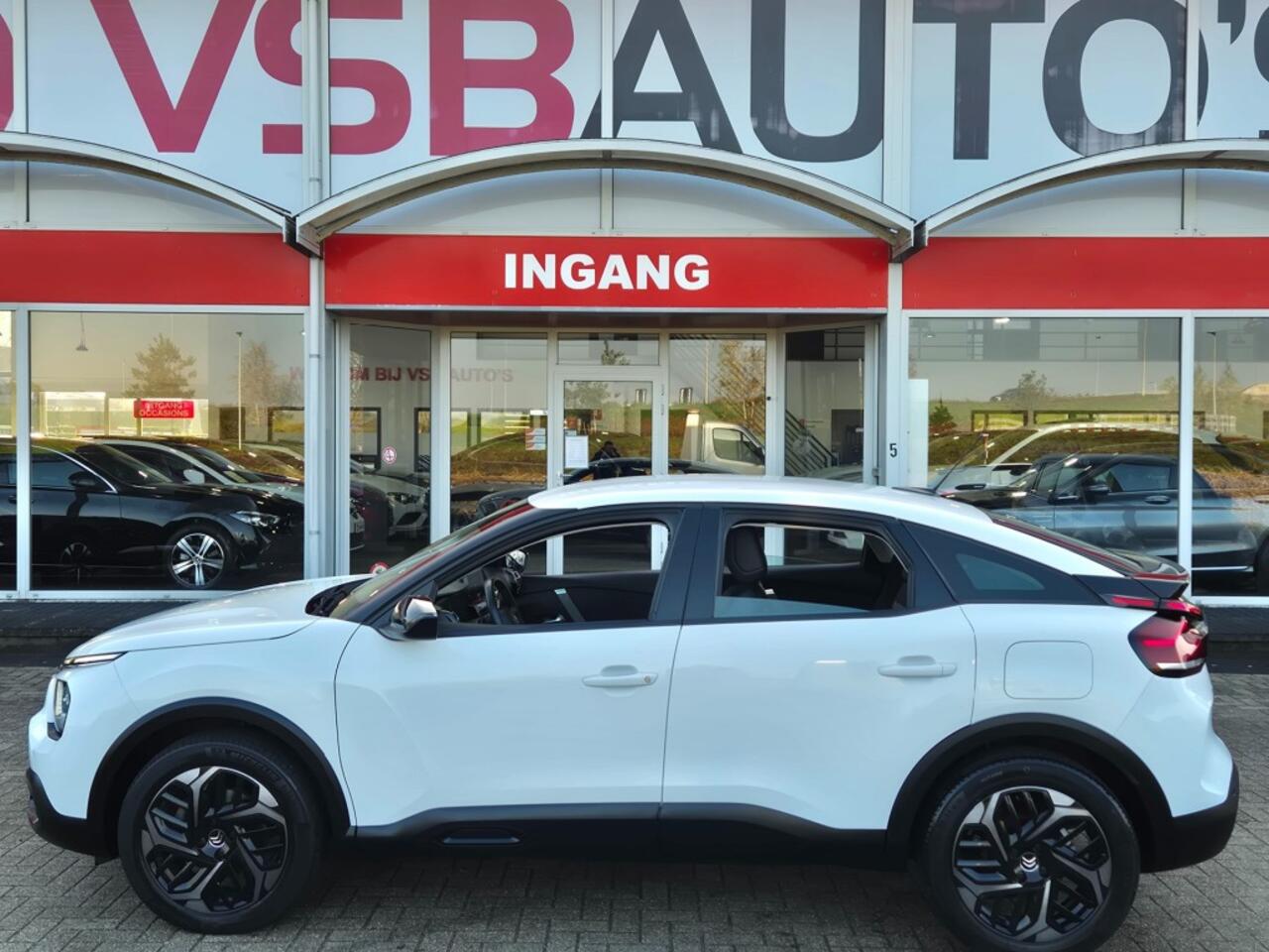 Citroen C4 1.2 PURETECH 130PK AUT. FEEL NAVI CAMERA CARPLAY AIRCO LMV PDC