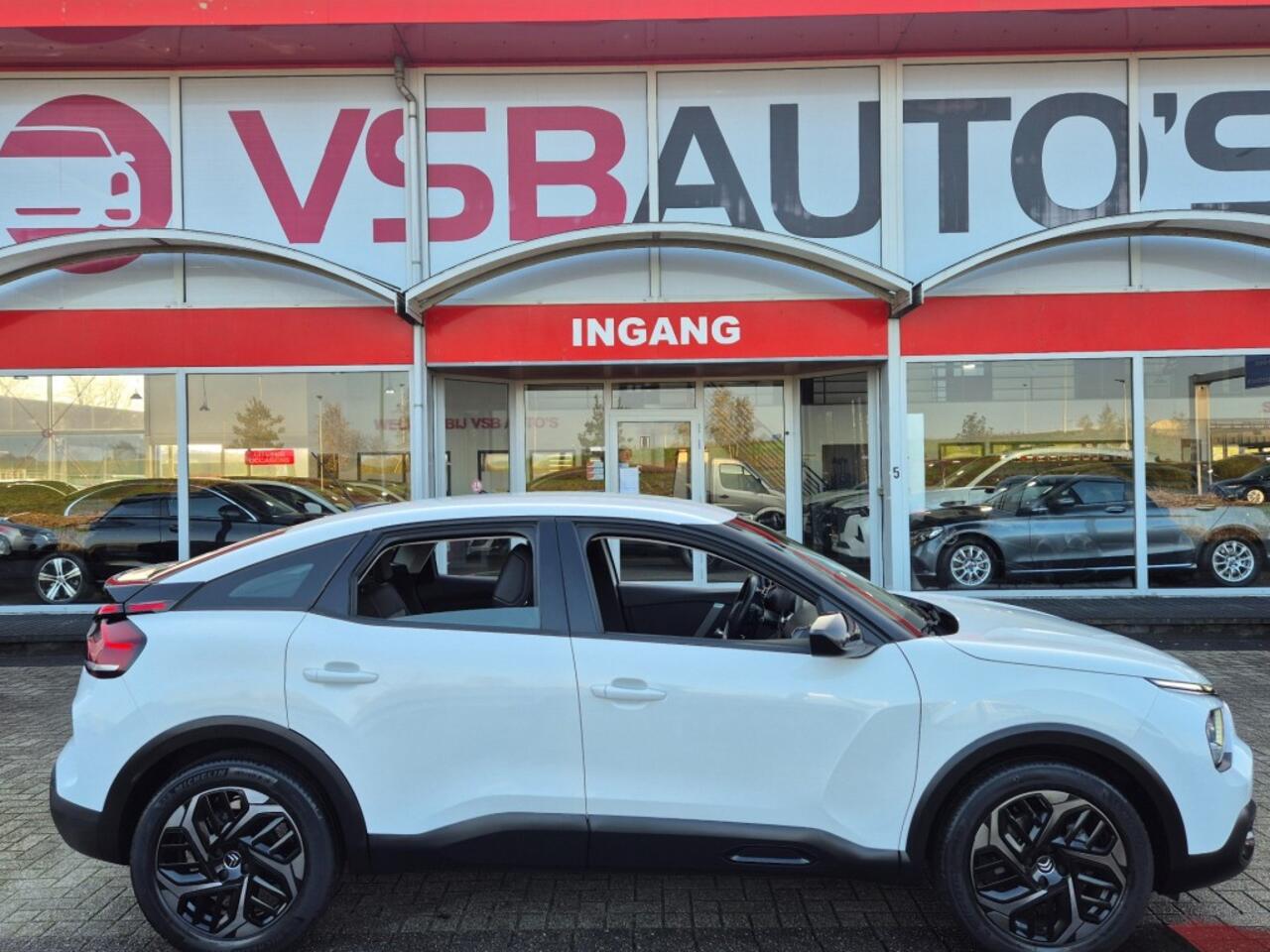 Citroen C4 1.2 PURETECH 130PK AUT. FEEL NAVI CAMERA CARPLAY AIRCO LMV PDC