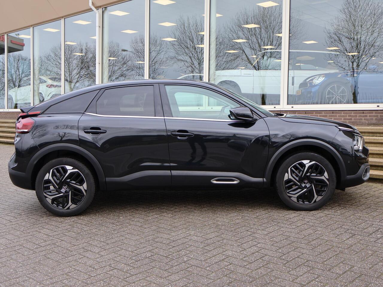 Citroen C4 1.2 SHINE AUT. *NIEUWE DBRIEM* + ADAPTIVE CRUISE | HEAD-UP | CAMERA | DAB | 18 INCH | CARPLAY