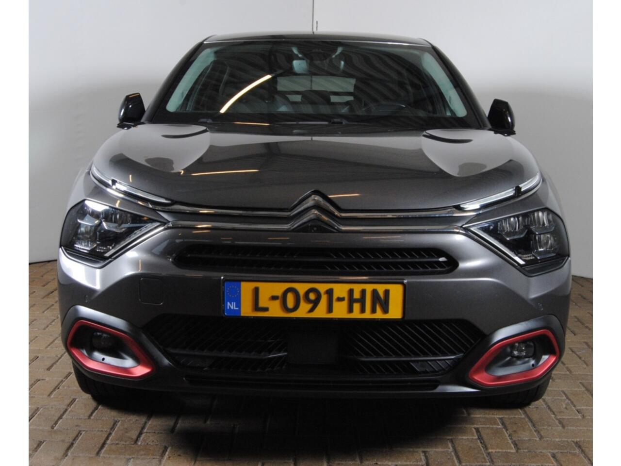 Citroen C4 1.2 PT. Shine | Apple Carplay | Stoelverwarming | Trekhaak