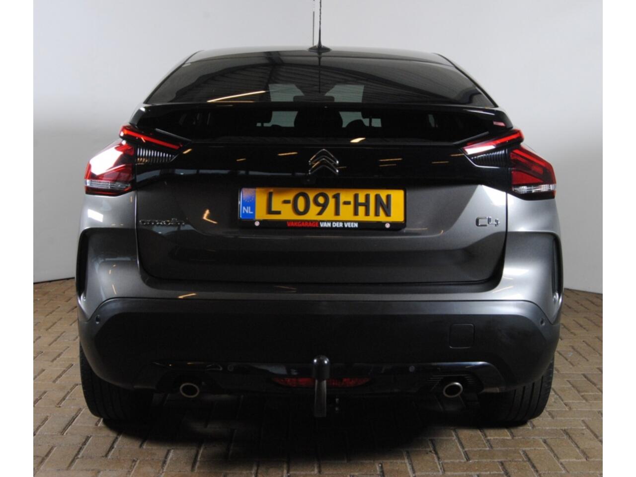 Citroen C4 1.2 PT. Shine | Apple Carplay | Stoelverwarming | Trekhaak