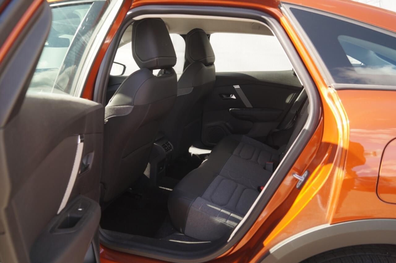 Citroen C4 1.2 Puretech Feel -CARPLAY-TREHKAAK-