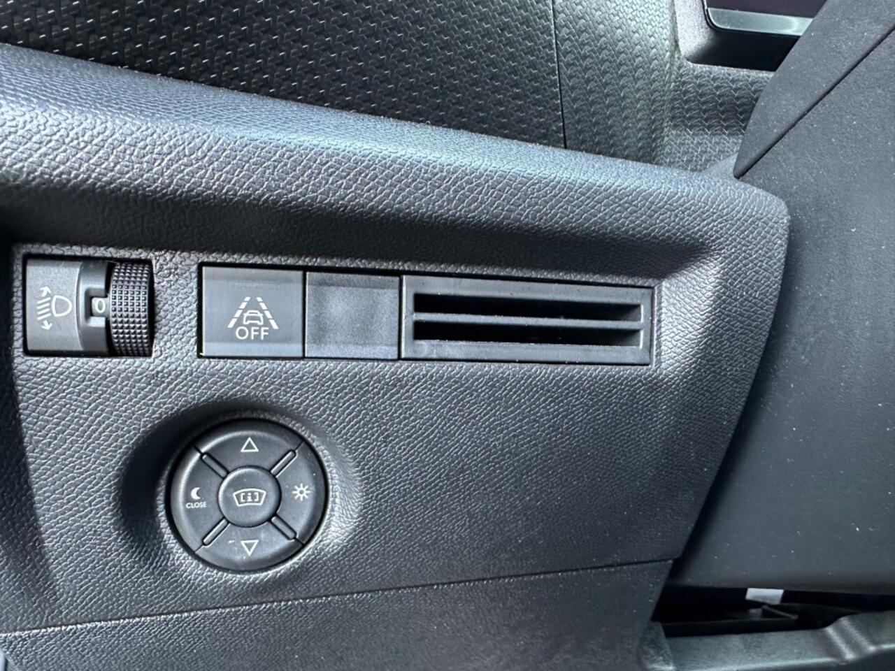 Citroen C4 1.2 PureTech Feel Edition 130PK / HUD / Camera