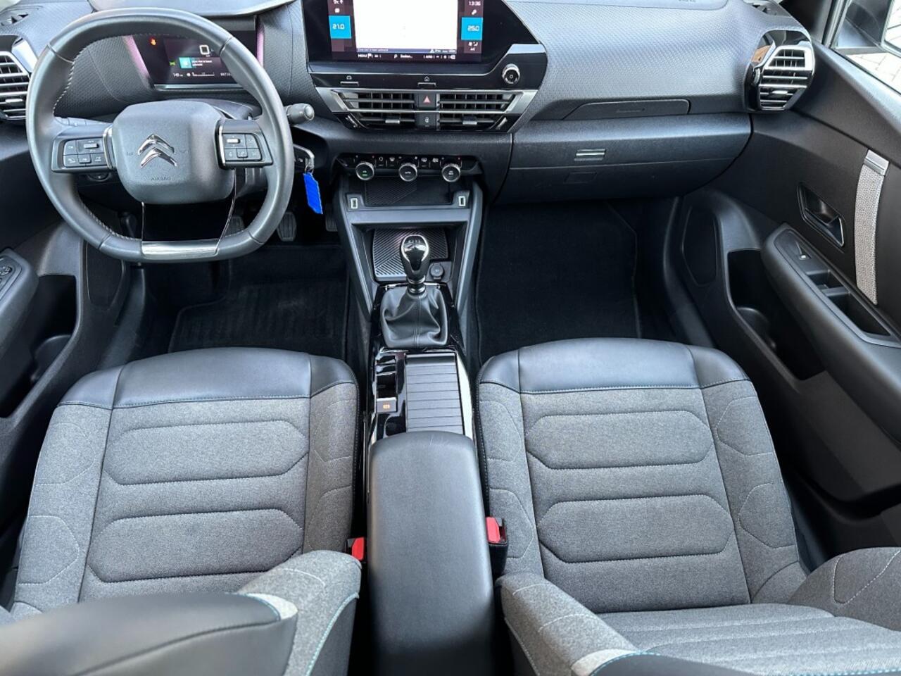 Citroen C4 1.2 PureTech Feel Edition 130PK / HUD / Camera