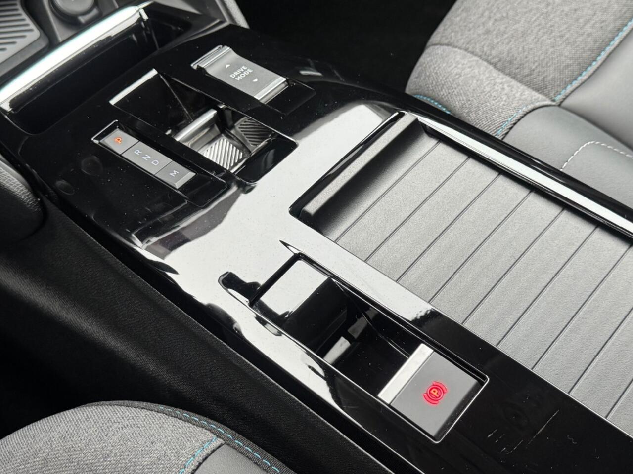 Citroen C4 1.2 AUT. 130PK HEAD UP NAVI CAMERA