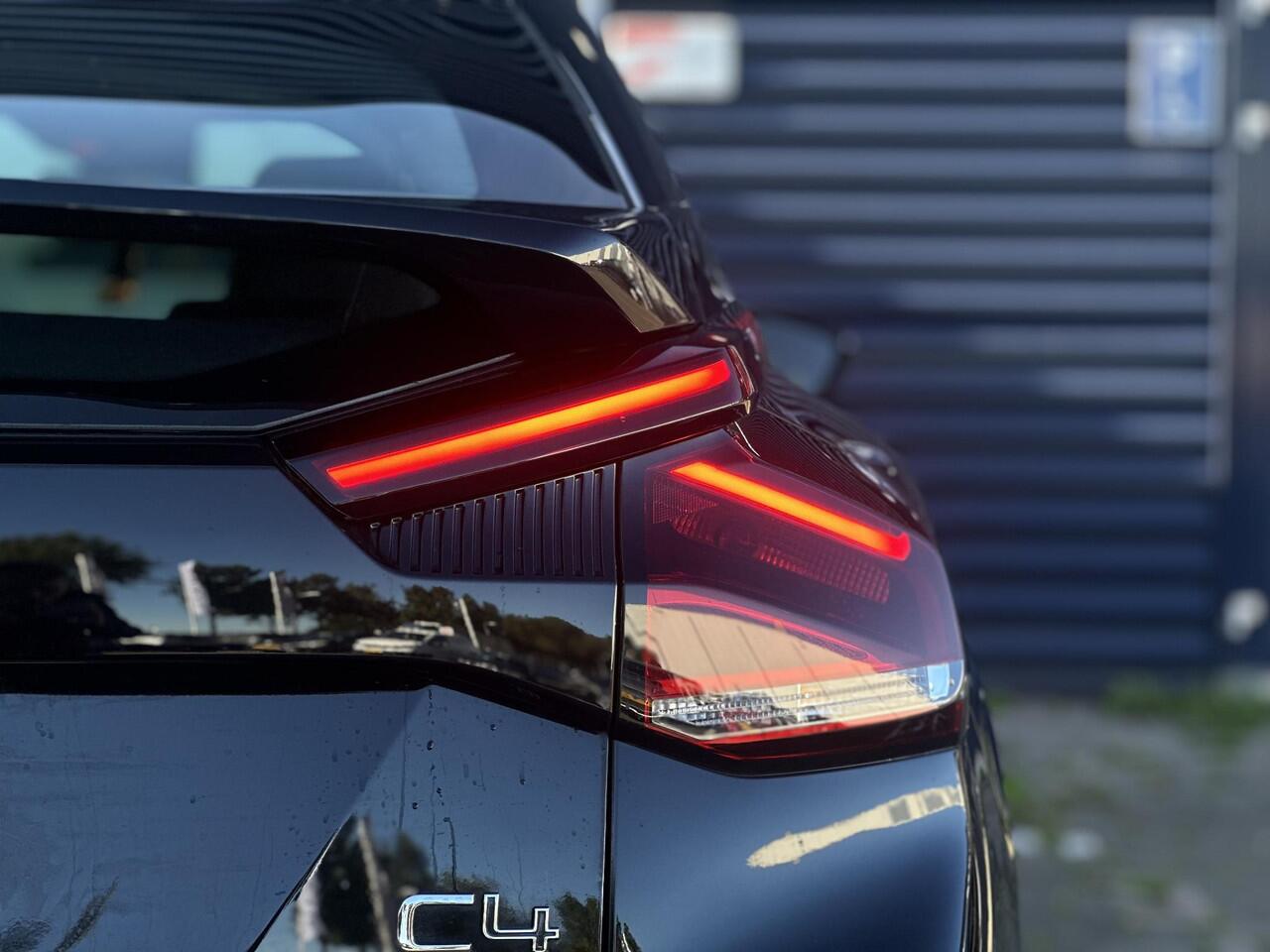 Citroen C4 1.2 Puretech 130pk Feel Pack | Automaat | Parkeercamera/-sensoren | Keyless Entry/Start | Full LED | Comfort Stoelen | Navigatie | Apple Carplay/Android Auto | Cruise Control |