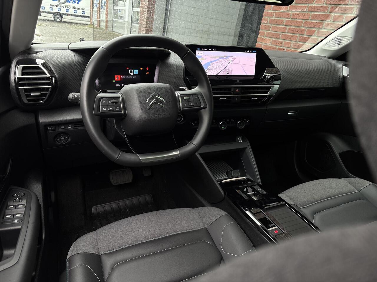 Citroen C4 Shine Pack 1.2 Turbo 130pk EAT8 | SCHUIF/KANTELDAK | NAVI | STOEL+STUURVERW. | CAMERA | LEDER | ADAPTIVE CRUISE | DODEHOEKBEW. | MAX