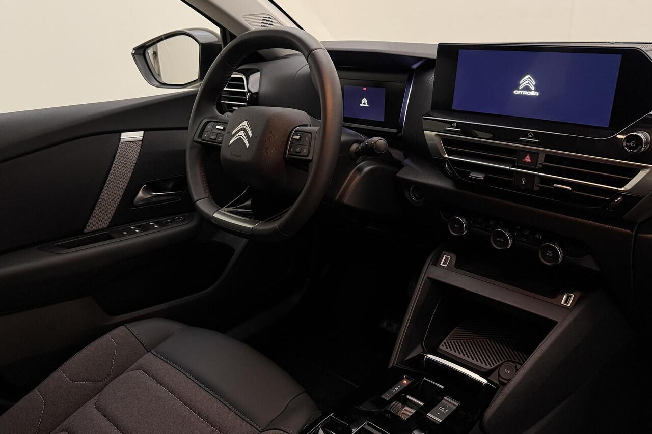 Citroen C4 1.2 Hybrid 136pk Plus Automaat | Navigatie | Climate control | Camera | Lichtmetalen velgen | Cruise control | Bluetooth