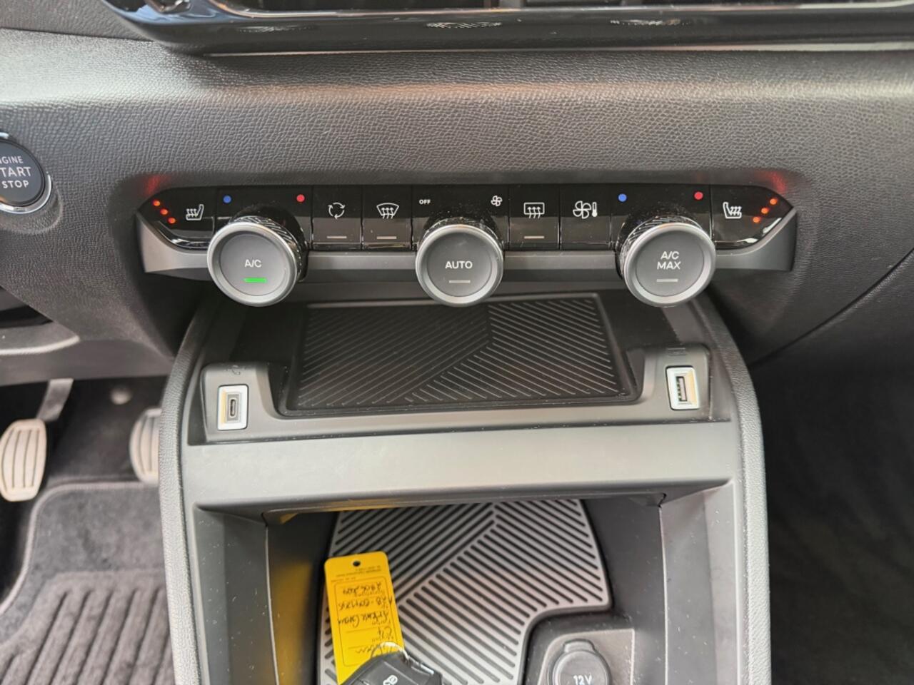 Citroen C4 1.2 Puretech 130 PLUS Stoelverw. Camera Carplay